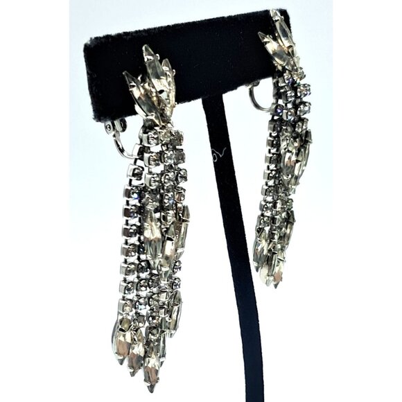 Vintage Weiss Rhinestone Earrings Long Dangle Layered Clip-On Earrings Signed Je - Picture 3 of 6